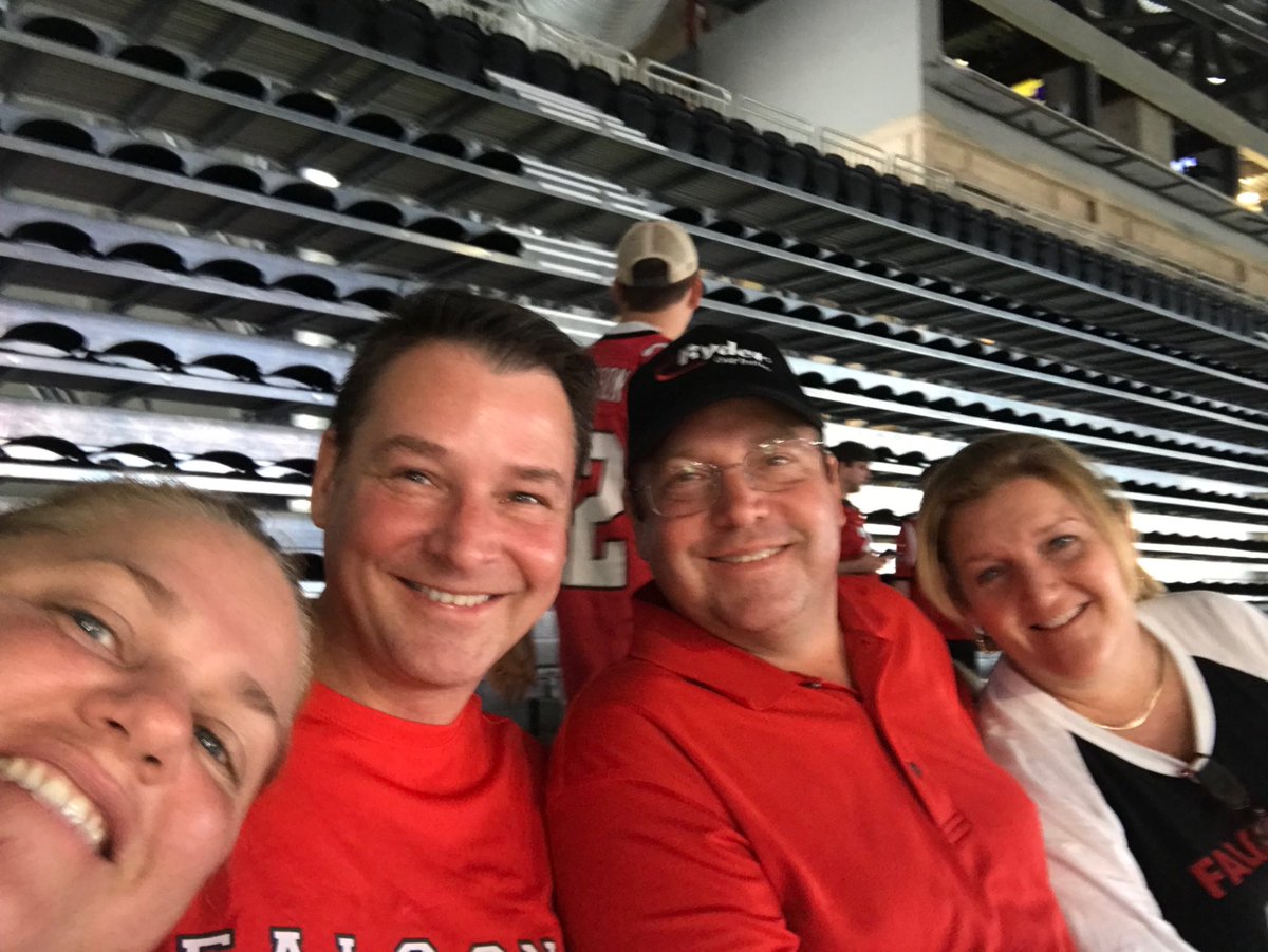 encompos's tweet image. #rise up