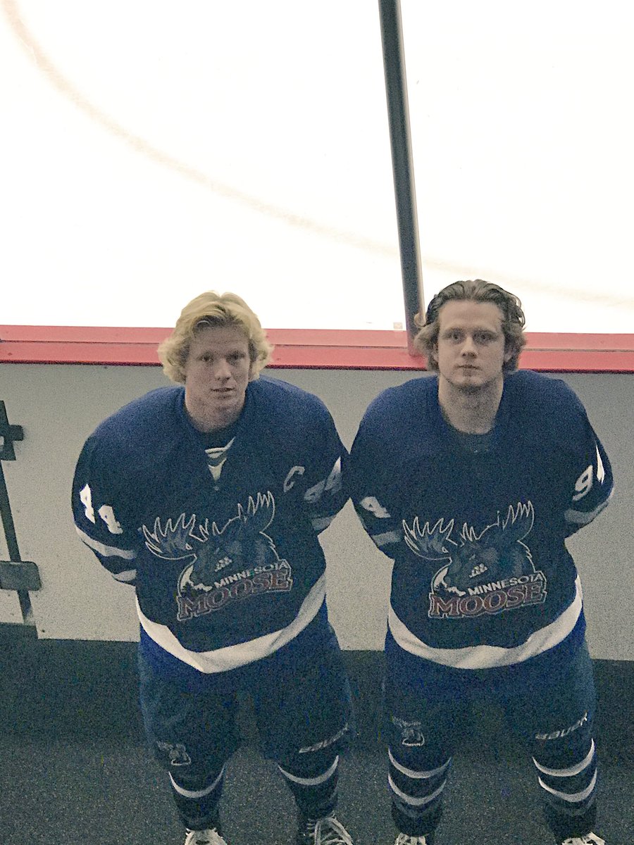 minnesota moose hockey jersey