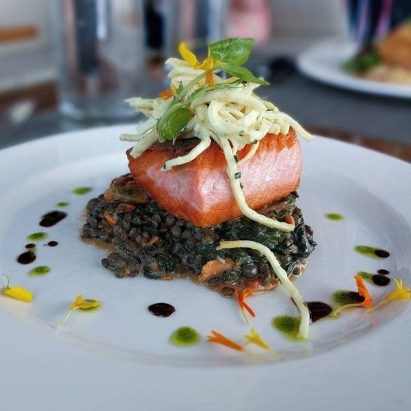 Altiuspgh's tweet photo. From savory entrees to delectable bites, our menu has an array of options-try one tonight! https://t.co/wWObeOCQJa
