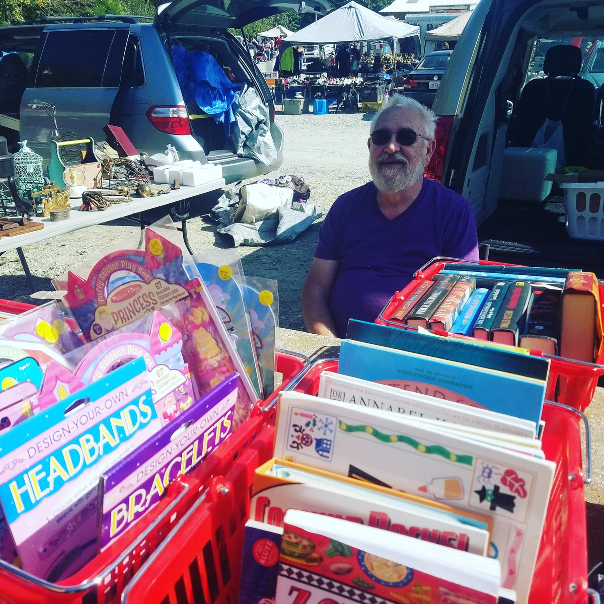 ReddoorRed's tweet image. Glenn from The Red Door selling books and more today at the flea market on Buckhorn Rd!