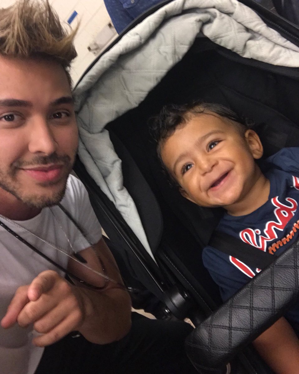 PrinceRoyce's tweet photo. Big boy talk. @asahdkhaled Executive Producing my next album! 🚀 https://t.co/iFSRDGB7Qf