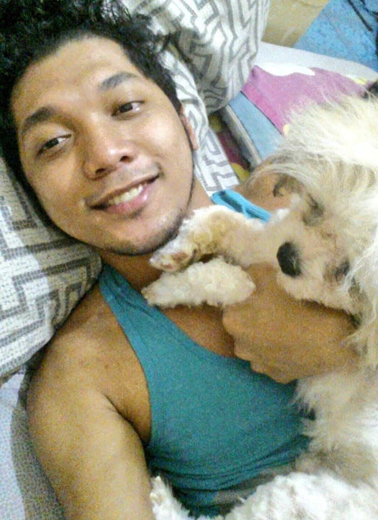 romanster23's tweet photo. Sober.. 😂😁 #recharged #labanulit #withronintheshihtzu https://t.co/1tXAhFwh5i