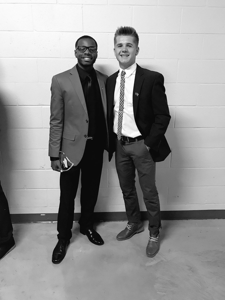 Kellen172's tweet photo. Happy Bday to my long time bro @D_Rod31 here at ISU ๐โก๏ธ #alwaysflexin https://t.co/agRdvUZ9Fx