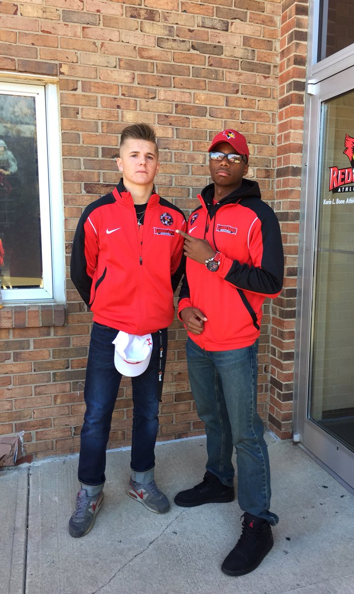 Kellen172's tweet photo. Happy Bday to my long time bro @D_Rod31 here at ISU ๐โก๏ธ #alwaysflexin https://t.co/agRdvUZ9Fx