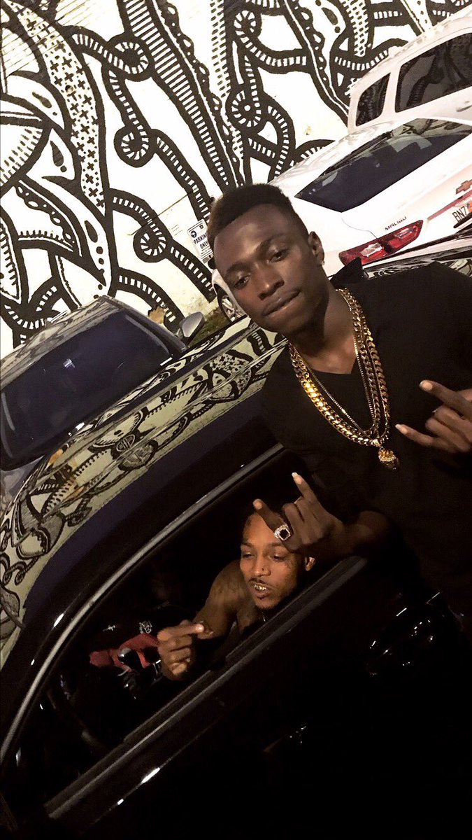 jiggaflames's tweet image. 💲🔌 🔫 @drugrixh_peso #freehect #freeguni