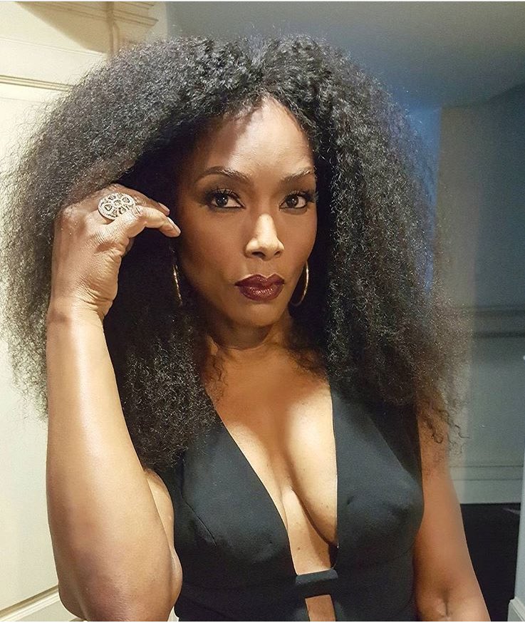 ShalondaNichole's tweet photo. I absolutely 💜 her!! @ImAngelaBassett #makeup #beauty #makeupartist #melanin https://t.co/gie1j5U98X