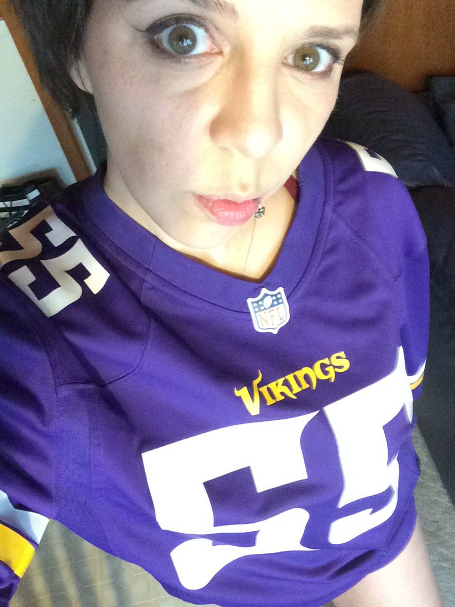 KalaniSkye's tweet photo. Now is your chance to "tackle" me! https://t.co/Sc2NBsMWnu https://t.co/tIHYU5tex8