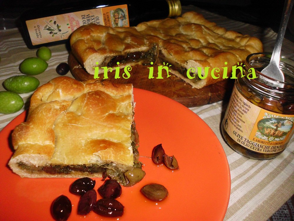 focaccia con le scarole #amorettidilorenzo #focacciascarole #olivetaggiasche ricetta nel mio blog iris984.blogspot.it/2017/10/amoret…