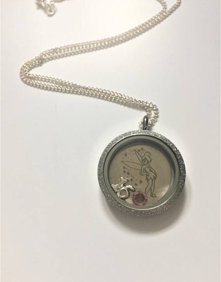 DesignedByDC's tweet photo. Good evening ladies, it's been a while! #womaninbizhour #etsy #jewelry https://t.co/JKJkT0pY27 https://t.co/FOiWqVfpnk