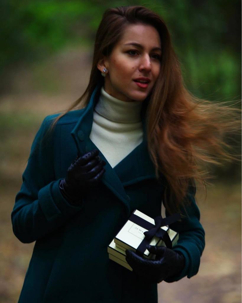 Katusha88's tweet photo. #jomalone @jomalonelondon #fashionblogger #fblogger #beautyblogger #nycblogger #fbloggers #ootd #lookbook https://t.co/C0nx3j0lMd