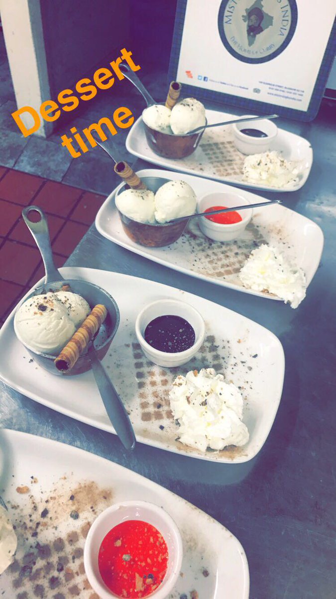 tapasatsinghs's tweet photo. Because Sunday's are for eating desserts! Go on treat yourself 🍧 https://t.co/iZo2Mk4lz5