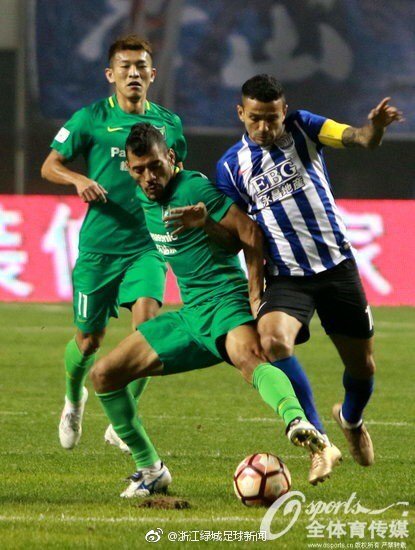 CSLfutbol's tweet photo. #CLO J28
#ShijiazhuangEverBright - #HangzhouGreentown 2-2 (Matheus 32' y Jacob Mulenga 56' / Gabionetta 13' y Huang Shibo 72') https://t.co/Q8Ahm0VkZW