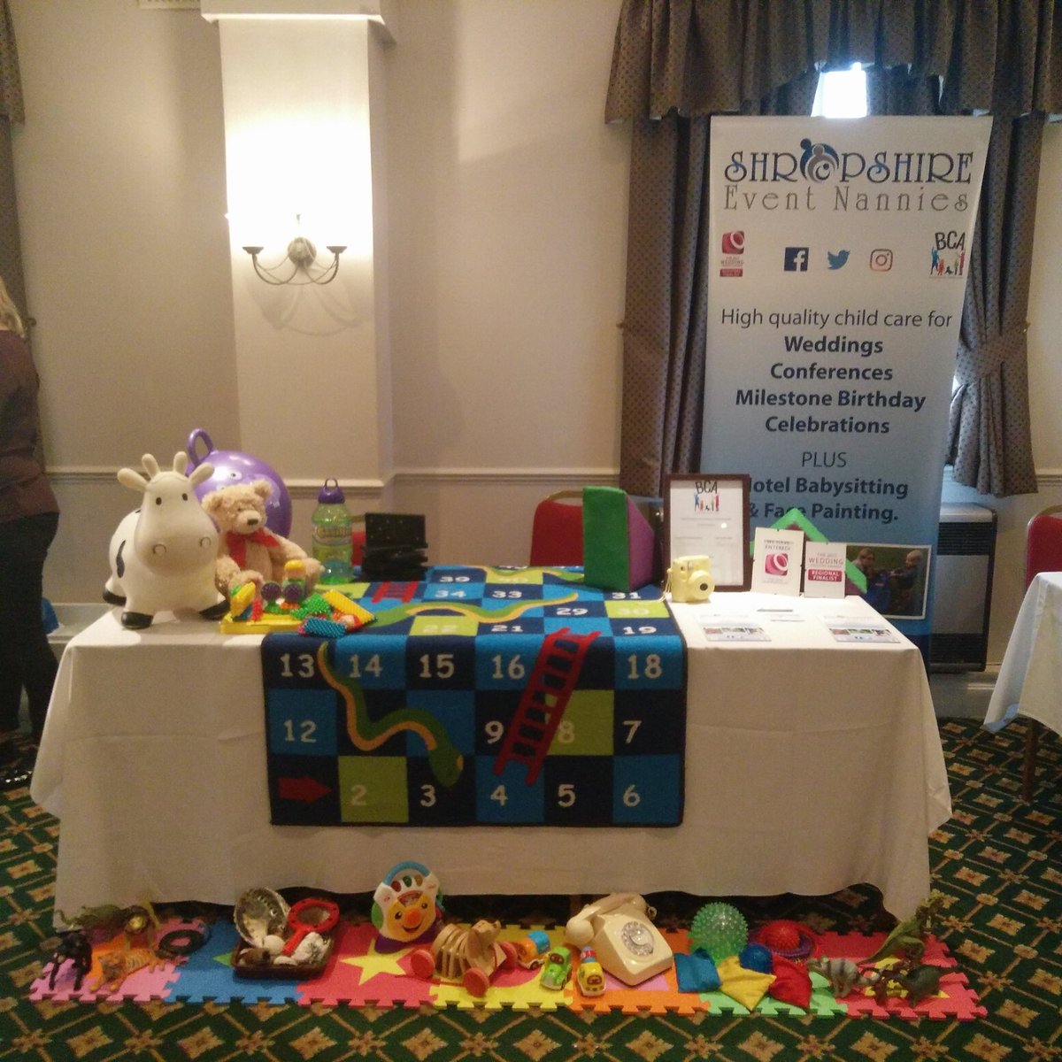 Hi <a href="/TheoPaphitis/">Theo Paphitis</a> hope I'm not to late to enter #mobilecreche #weddingessential #CustomerService #WhatEverItTakes #SBS