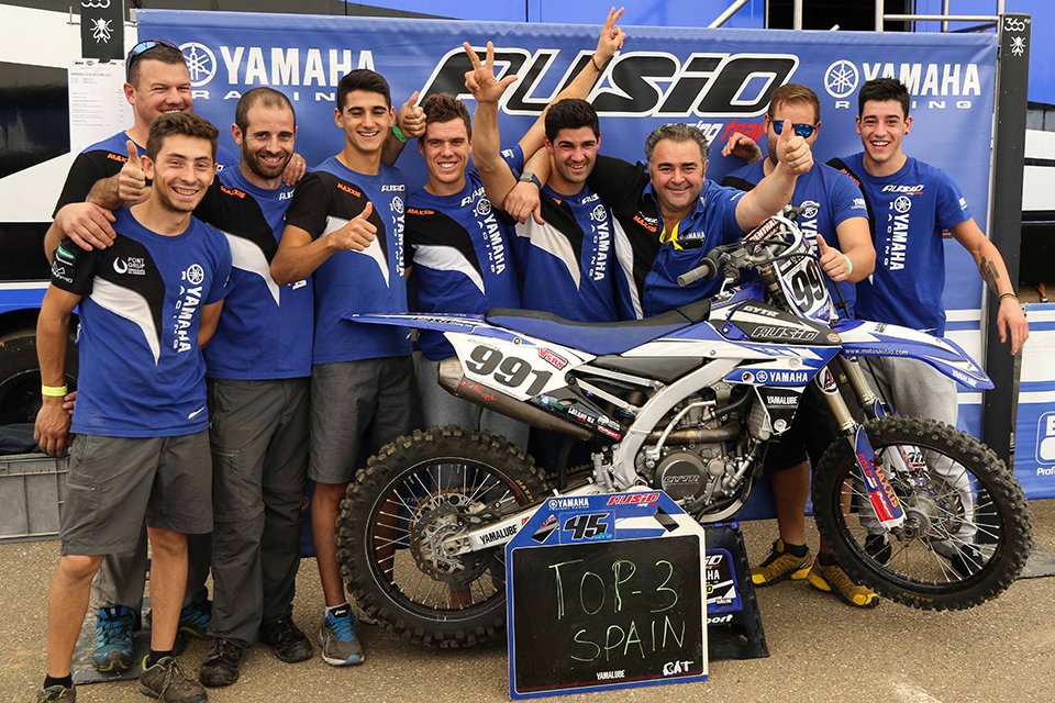 Enhorabuena Alonso Sánchez por el 3r puesto en el Cto. España de Motocross 2017👏🎉🏆 | Crónica de hoy en La Bañeza: ow.ly/81J630fT5tN
