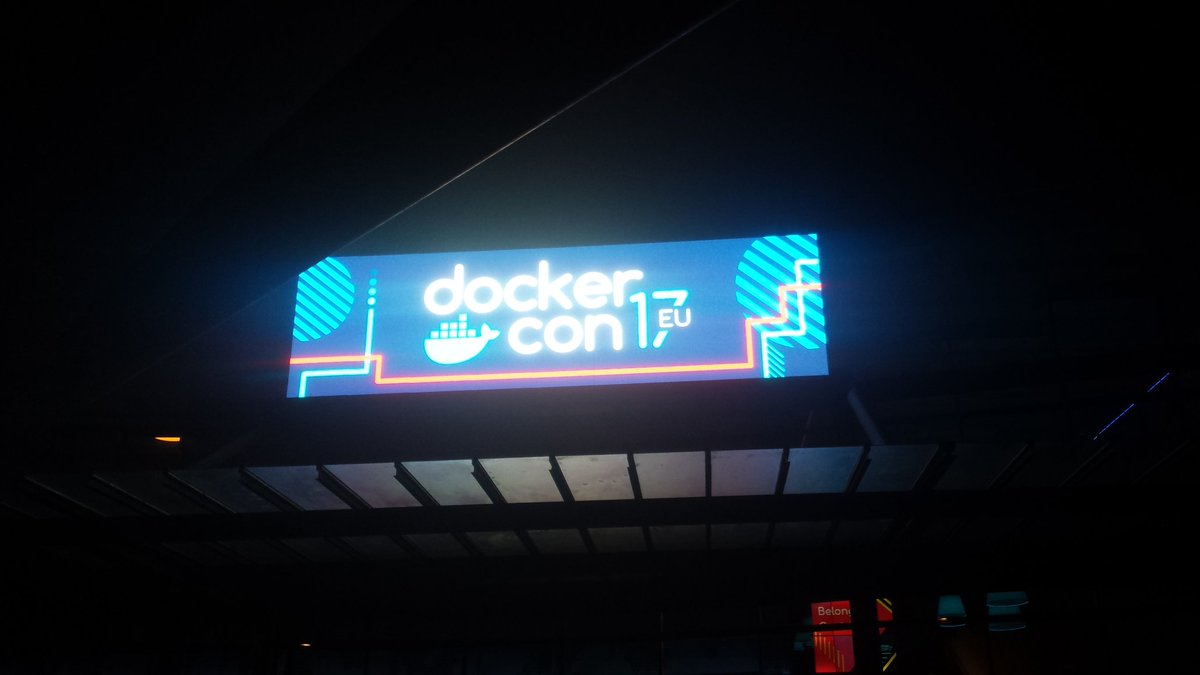 martinxb1's tweet photo. Beat the queue arrive early 24 hrs!! https://t.co/OGvLcETSNQ