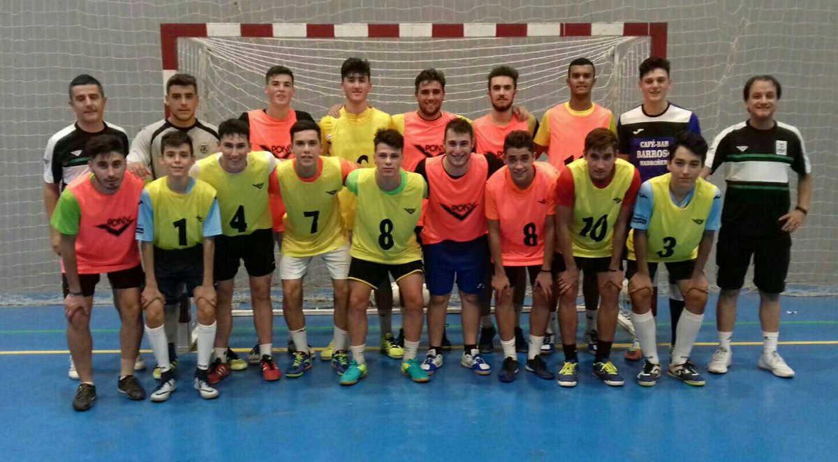 FedExFutbol's tweet photo. 📷También entrenó en Calamonte la selección juvenil sala. Gran generación que luchará por el premio que otros años se escapó😉 https://t.co/TjNjsEWWBb