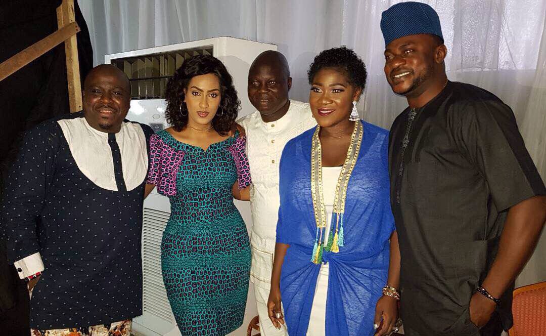 MhizRetweet's tweet photo. iamsjbmediapr: #Glolafftafest2017 #GloLafftaFestAjah  @realmercyj  @julietibrahim @OdunladeAdekola https://t.co/arkC6G1yGc