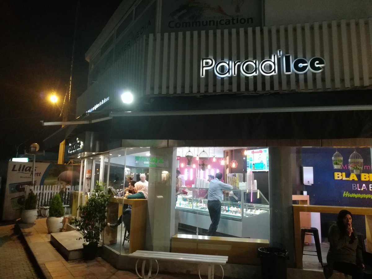 naderboujnah's tweet image. #paradice #menzah5 manque de  respect envers la clientèle en particulier les #Enfants :pas de toilette🚾