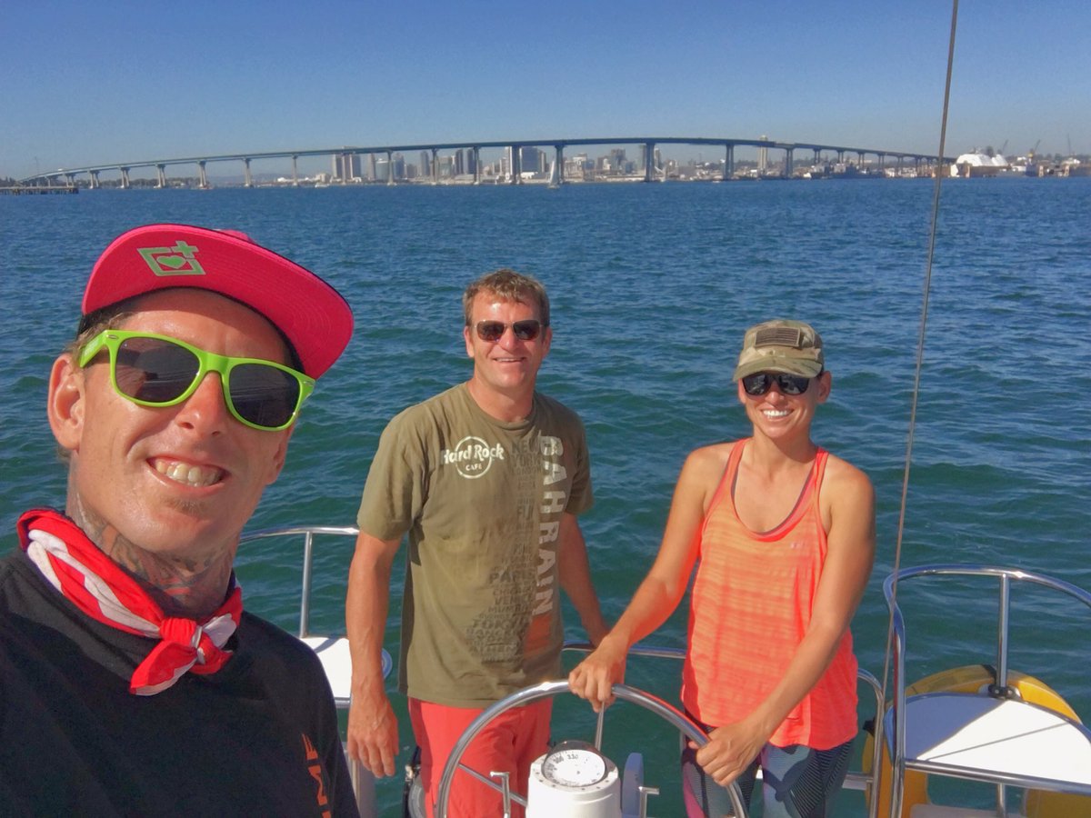 JamieLeibert's tweet photo. Sunday Funday sailing around San Diego Bay.  #JustSailMore #fitness #adventure #sailing #sundayfunday https://t.co/ImmEYQv5yf