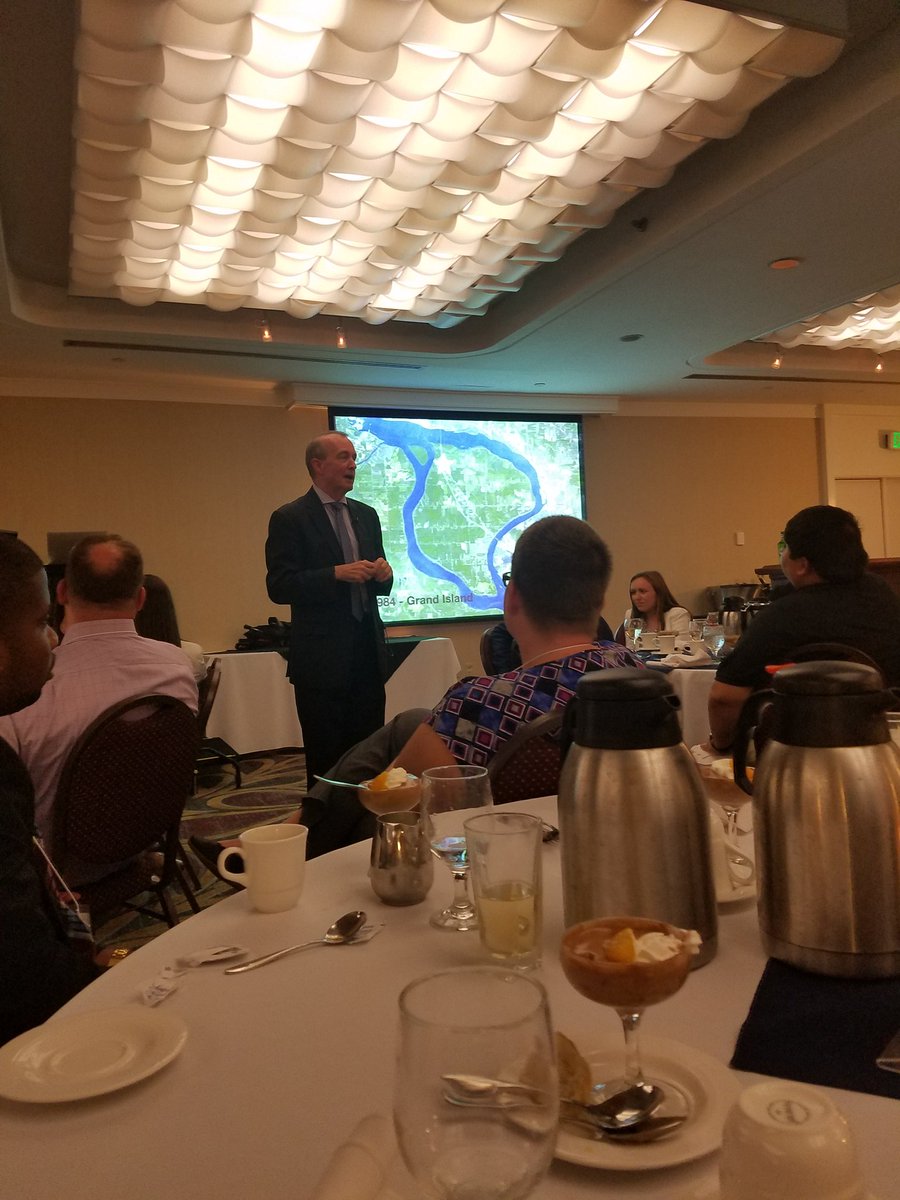 LauraFreeburg's tweet photo. CSPA-NYS Keynote Dr. Patrick Love...1984 Conference  #GrandIsland #CSPANYS17 #50yearsofCSPANYS https://t.co/nnn7dARK7E