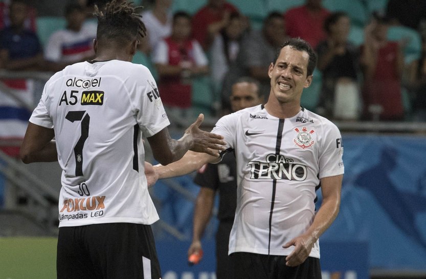 Líder Timão passa VERGONHA na Bahia e Grêmio volta a ter ESPERANÇA. Veja meus 'Pitacos' em bit.ly/2ypOy9d.