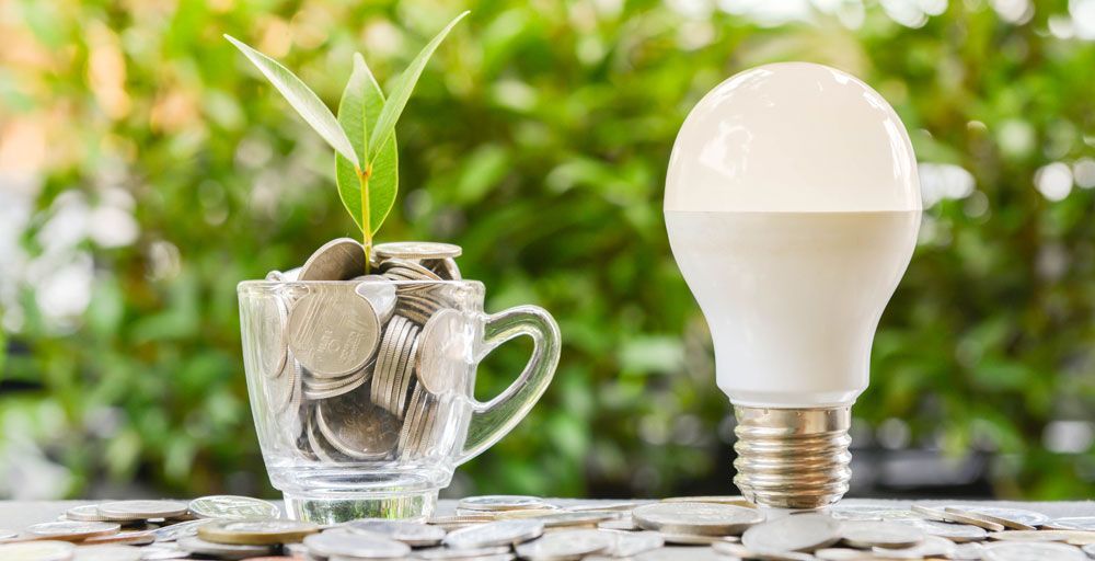 DelMarFans's tweet photo. Cut some $$ off of your electric bill in the upcoming months by replacing incandescent bulbs with @ENERGYSTAR rated LED bulbs. #falltip https://t.co/98qPjSfeLQ