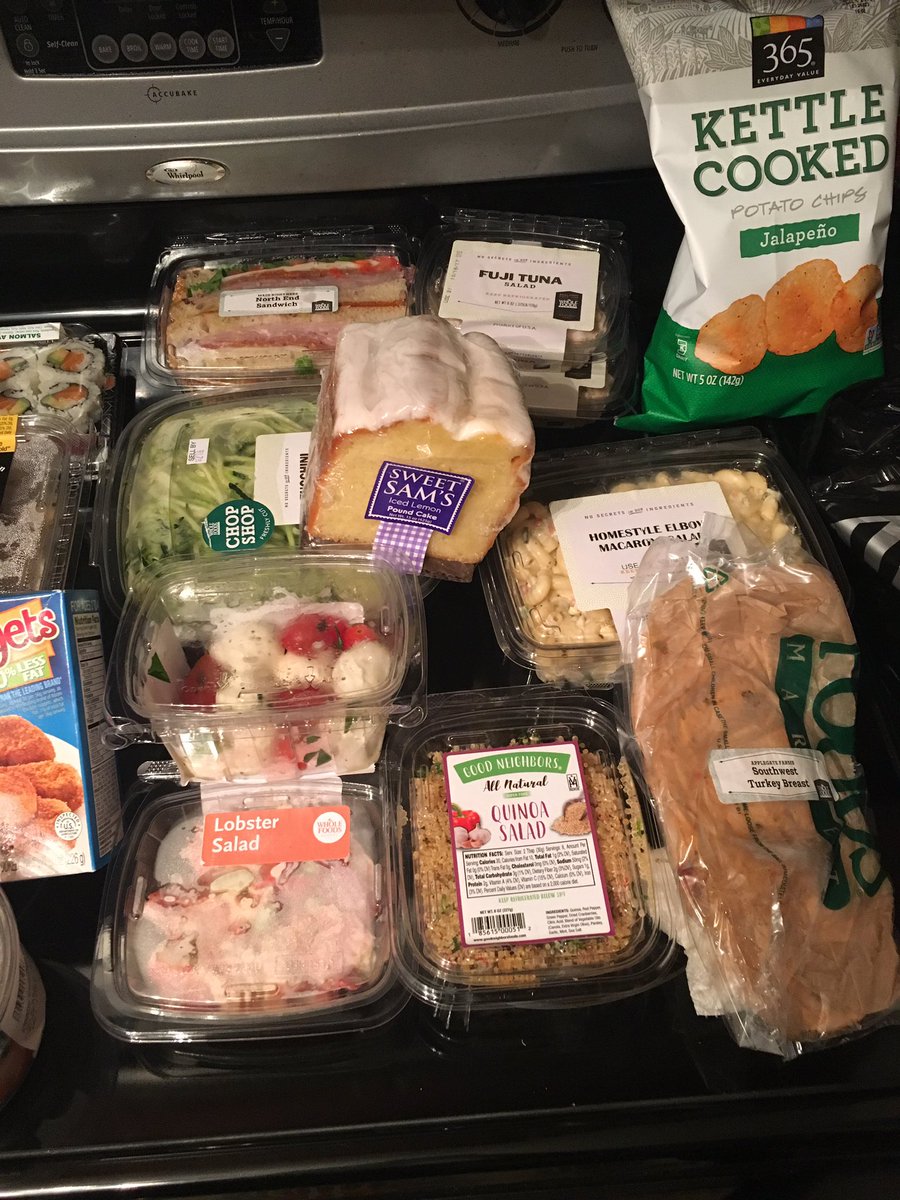drinkless101's tweet photo. Most epic cheat ever! #cheatday #cheatmeal #healthycheat #HealthyEating #HealthyLiving 🤤🤤🤤😵😵😵 https://t.co/nNKIYTdoL0