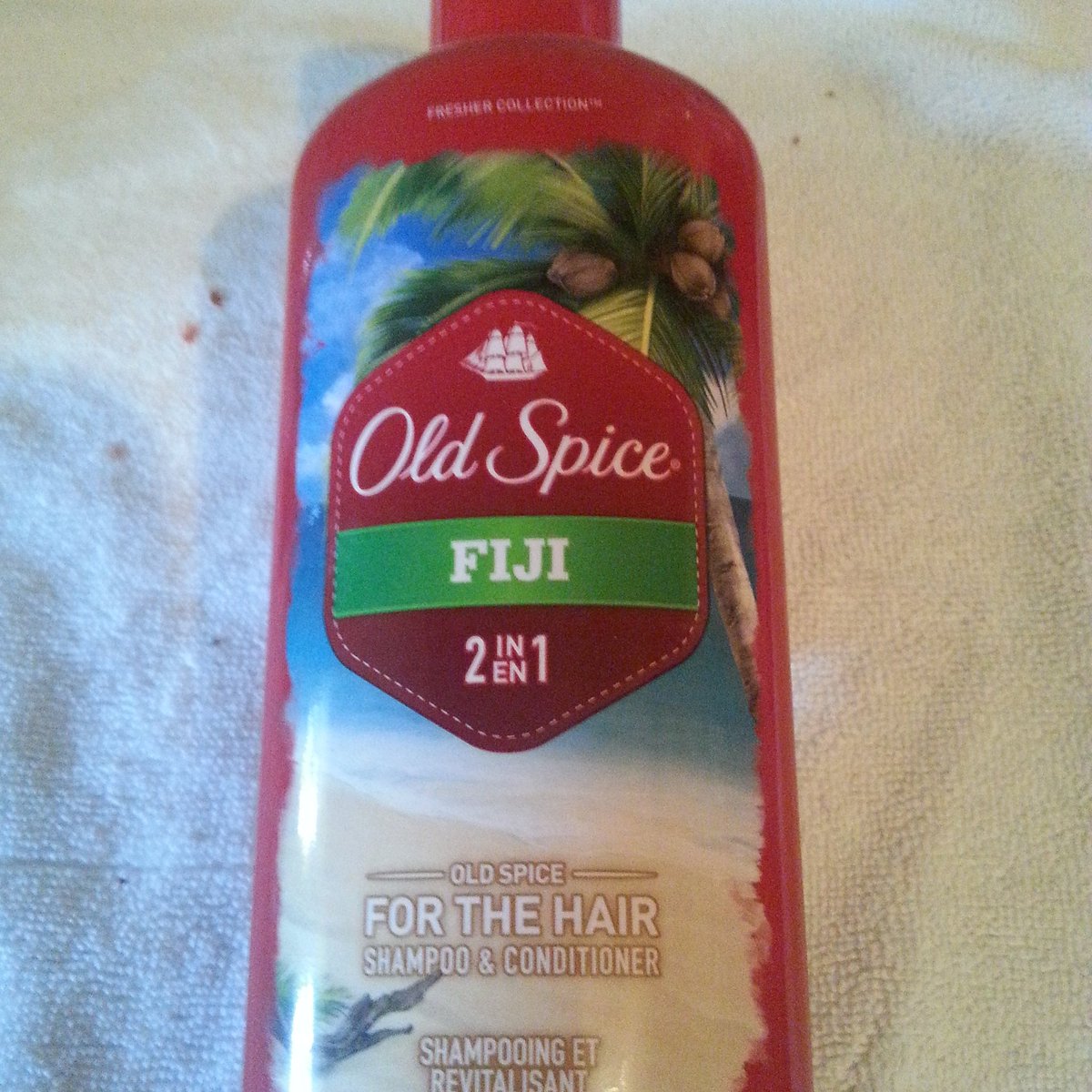 ckent1978's tweet photo. The Old Spice Fiji  2-in-1 shampoo and conditioner is the only product for me. On a of 1-5, I'd give a 10.
@OldSpice , @Influenster https://t.co/g8SRJuGa7R