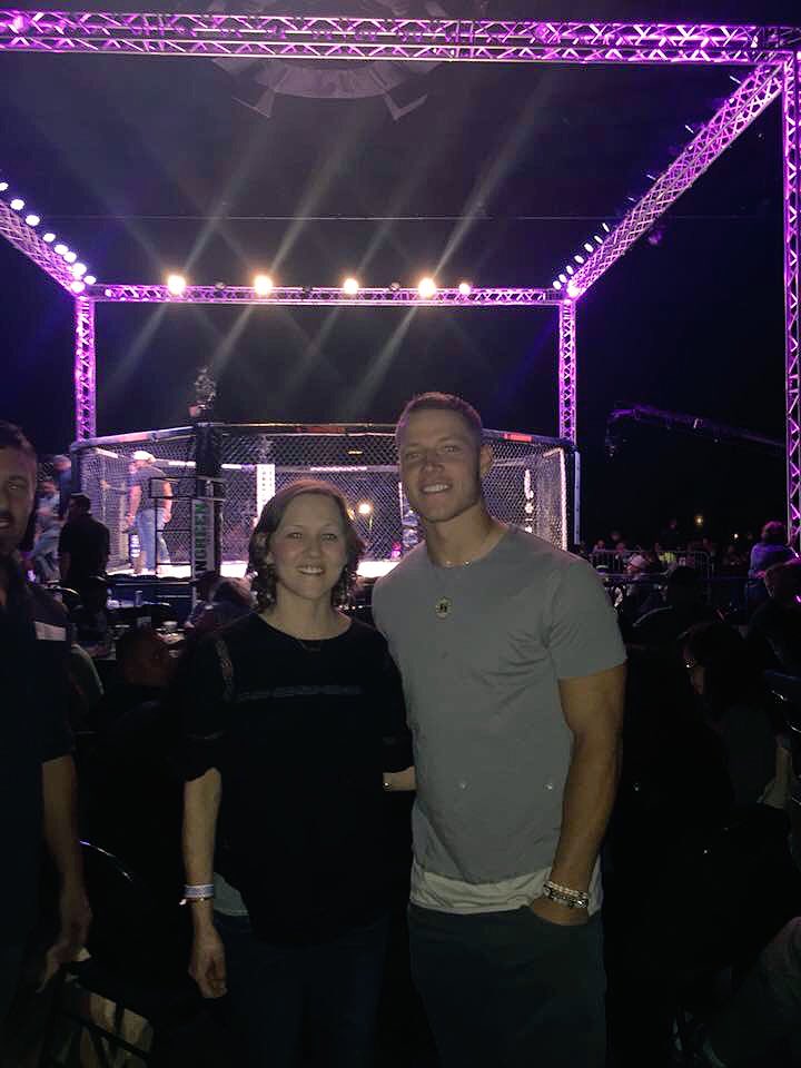 MYCMOPHOTO's tweet photo. @run__cmc @Godly_Life @JesusGraces Just two Christians sharing an amazing journey! #ANDRIASFIGHT #BLESSED #GODISGOOD https://t.co/ayp8wNTuuk