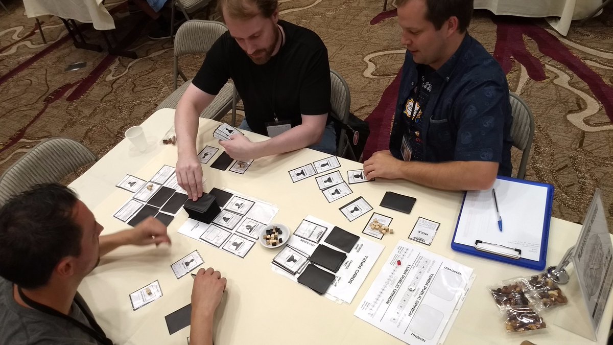 SingleCombatCG's tweet photo. Playtesting Free Luna at #bigbadcon2017 https://t.co/Fh21cBhcku