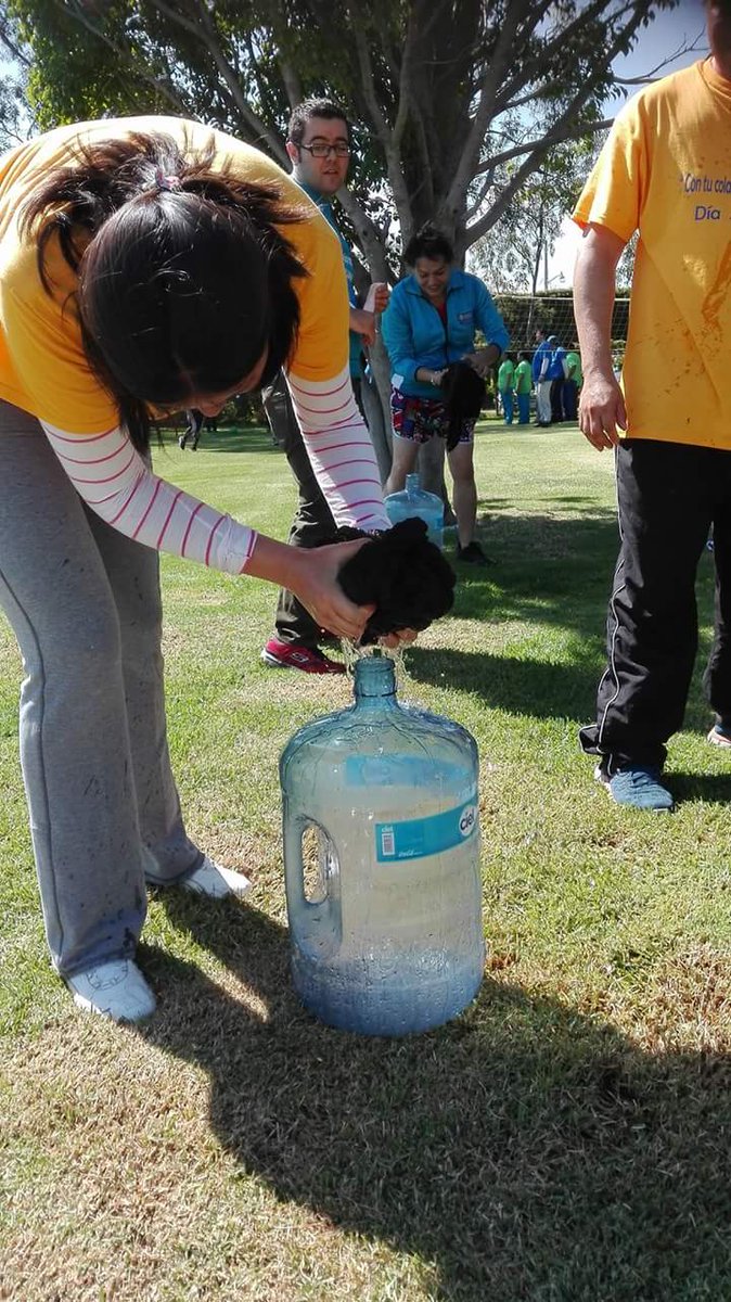 FedeAlianza's tweet photo. Asi de vivió el DíAlianza con nuestros amigos de Alianza Caja Popular Cortazar #ConAlianzaSi https://t.co/ly3cAGzJEQ