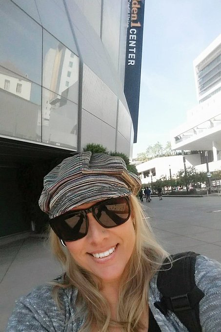 Up and out of the house today! #GoKings #FanFest 🤘 https://t.co/OPMGOZl3si<a href="/tag/gokings"class="tags">#GoKings</a><a href="/tag/fanfest"class="tags">#FanFest</a>