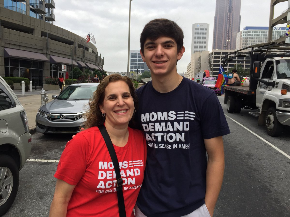 CommOutreachGaM's tweet photo. #DisarmHate #EveryTown #RejectTheNRA #TextRejectto64433 #TextReadyTo64433#KeepingAPromise  @Everytown #gapol @MomsDemand https://t.co/dAkpOZELLX