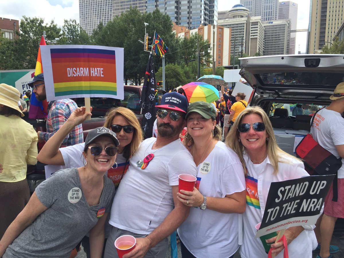 CommOutreachGaM's tweet photo. #AtlantaPride #DisarmHate #EveryTown #RejectTheNRA #TextRejectto64433  #TextReadyTo64433 #KeepingAPromise  @Everytown #gapol @MomsDemand https://t.co/e7bcsdg0uV