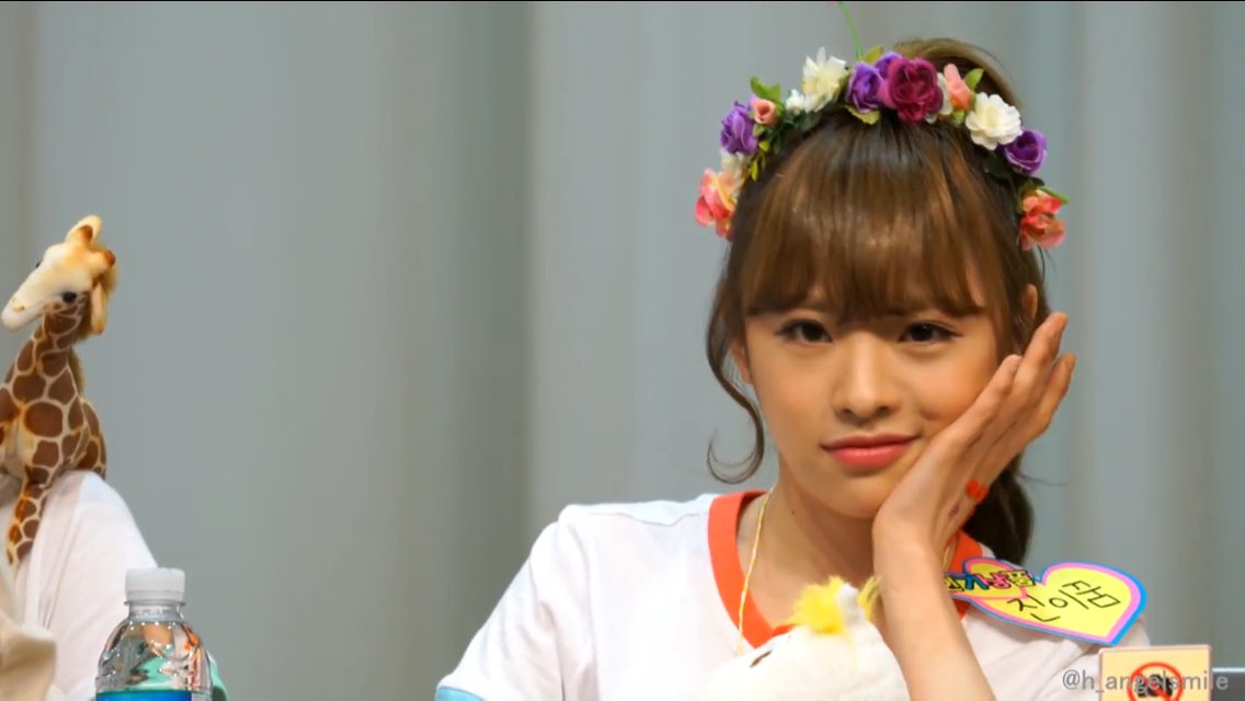 omgscreencaps's tweet photo. jine ❀ https://t.co/WP2XaYOklj