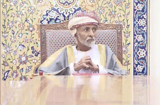 nashr_om's tweet photo. جلالة السلطان المعظم حفظه الله يترأس اجتماع مجلس الوزراء بحصن الشموخ اليوم.
نقلا عن #أثير https://t.co/OruOb2xl2O