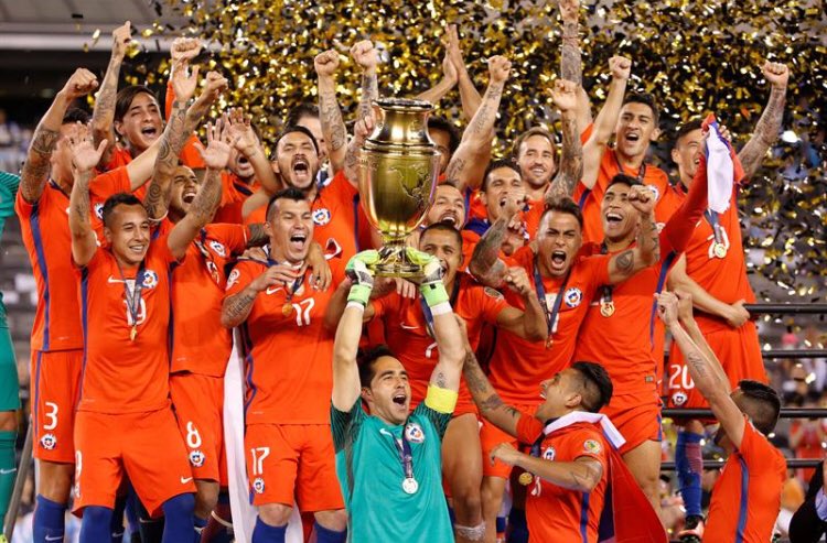 C1audioBravo's tweet photo. Las palabras pasan, pero los hechos quedan para toda la vida. 
Si estas manos levantaron dos 🏆🏆Seguiremos! pensando en levantar la tercera. https://t.co/yhknCgiwR5