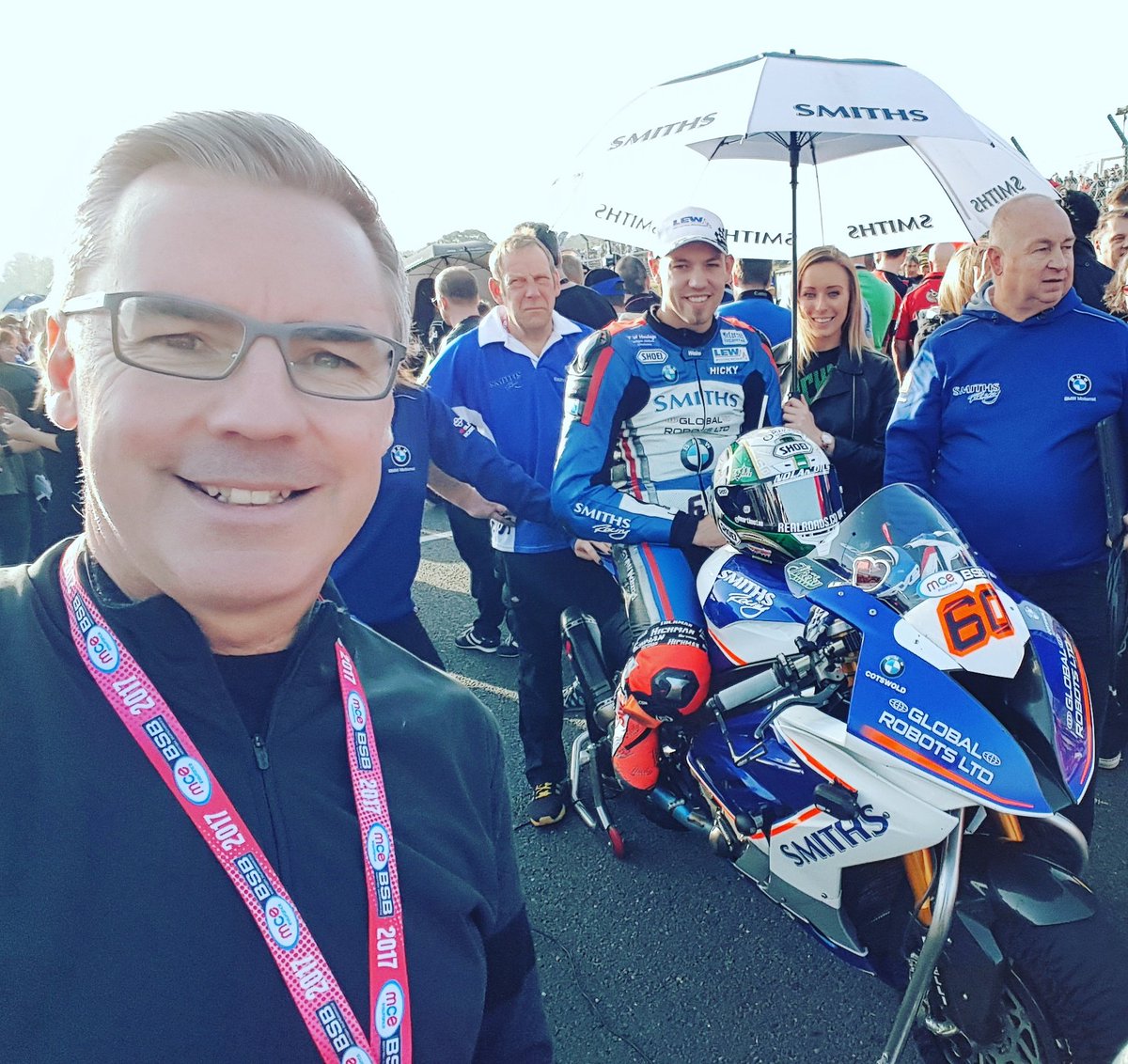 BriSmithy's tweet photo. Thanks for the pic @peterhickman60 @Smiths_Racing #BSB #SmithPower #BrandsHatch https://t.co/m0yjw9M9JO