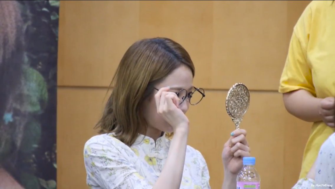 omgscreencaps's tweet photo. jine ❀ https://t.co/1n0FVa013O