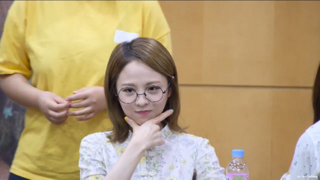 omgscreencaps's tweet photo. jine ❀ https://t.co/rCcjPytOzP