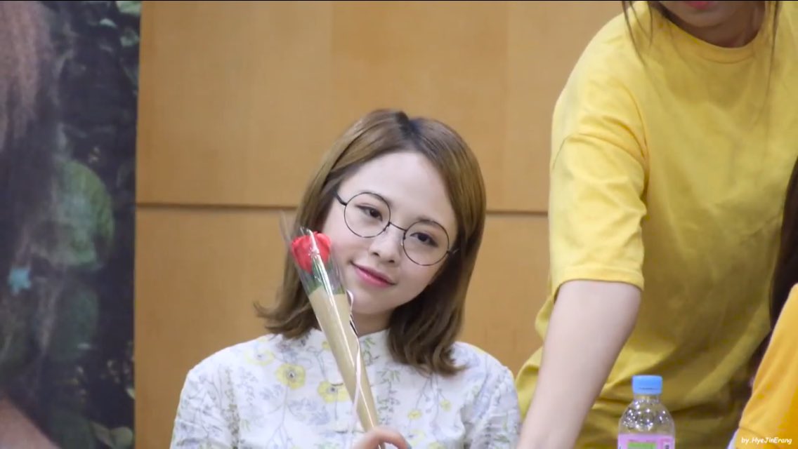 omgscreencaps's tweet photo. jine ❀ https://t.co/jQzlUr4H0a