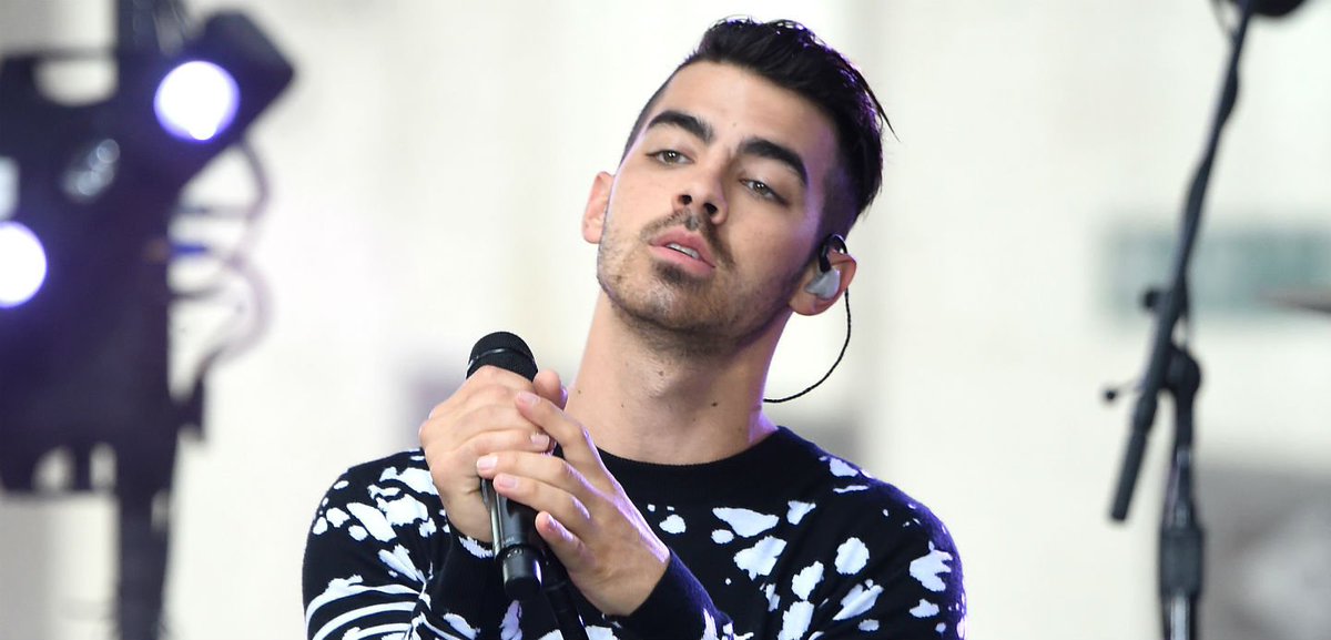 Confirman que Joe Jonas teloneará a #BrunoMarsEnChile.
 goo.gl/ayaakz 🎙️