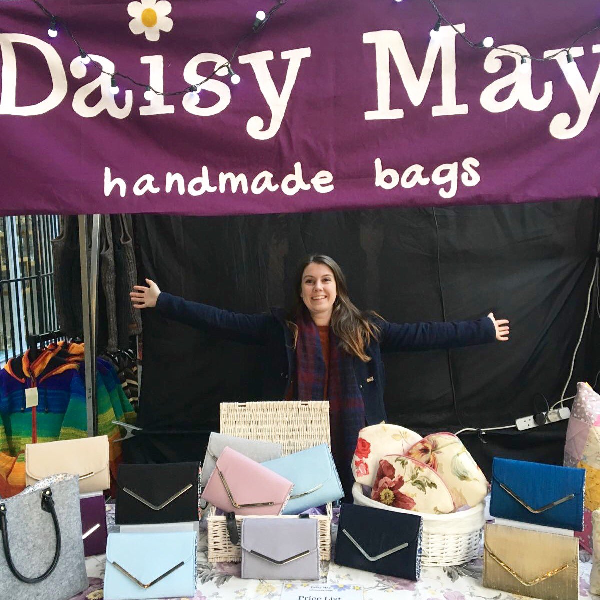Daisy_May_Bags's tweet photo. A year ago today I launched my online shop! To celebrate I'm taking 20% off everything
 ▶️https://t.co/PfFMF9ggXe #HandmadeHour #craftshout https://t.co/2Wtw8cX5Mo