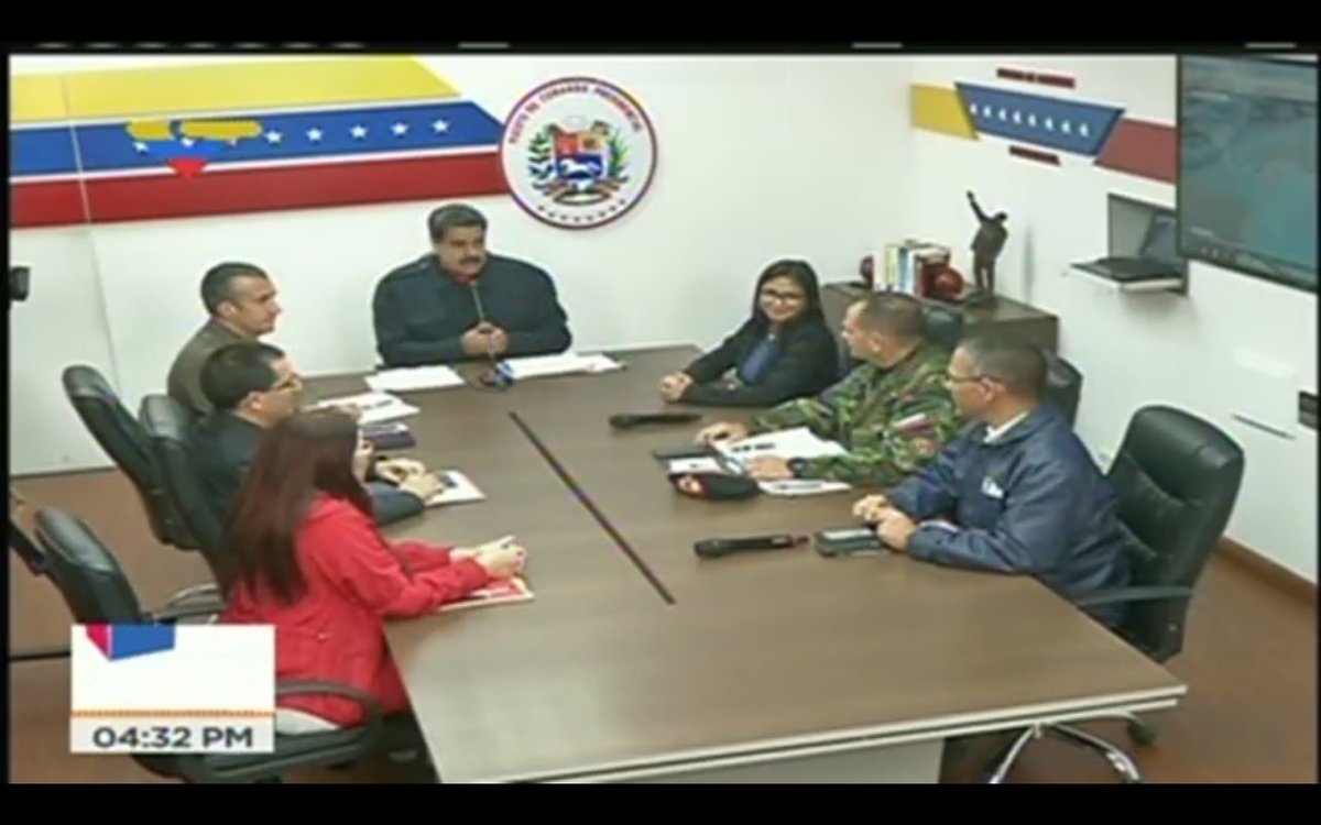 Gob_Guarico's tweet photo. #EnDirecto 🔴 | Pdte. @NicolasMaduro: Estamos demostrando al mundo que vivimos en una Democracia plena
#HoyVotamosPorLaPatria https://t.co/B0d8Y70888
