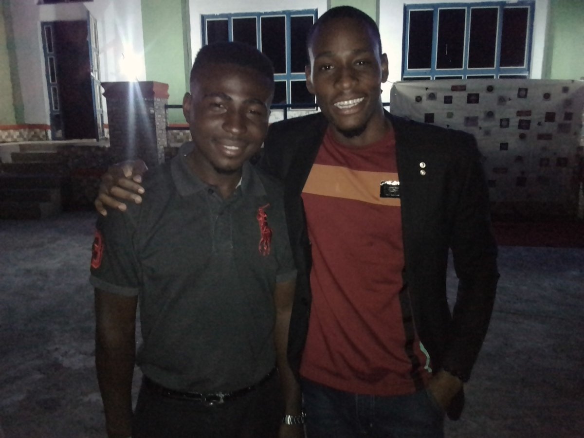 davixandrea's tweet photo. #dave4modez
#revamp
#megaparks
#naijafaces https://t.co/eP2RseGOg7