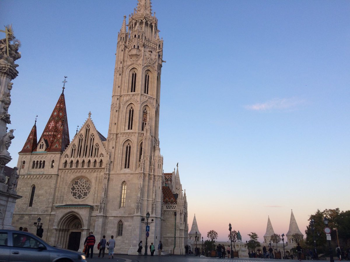 kelly_cornish's tweet photo. Beautiful Budapest 🏰😍 #Budapest #citybreak https://t.co/yLEQl41rzJ