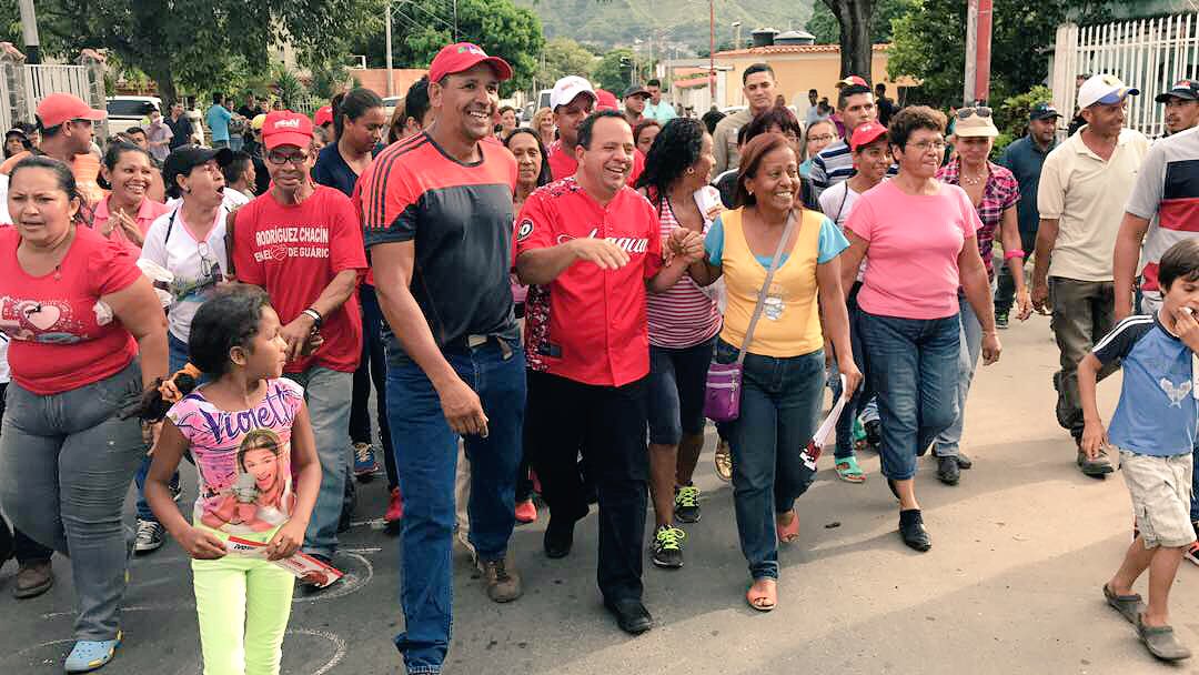 RMarcoTorres's tweet photo. Los movimientos populares en vanguardia; Somos Venezuela, UBCH, CLAP desplegados para la victoria perfecta por La Paz #HoyVotamosPorLaPatria https://t.co/cRExwgnOlW