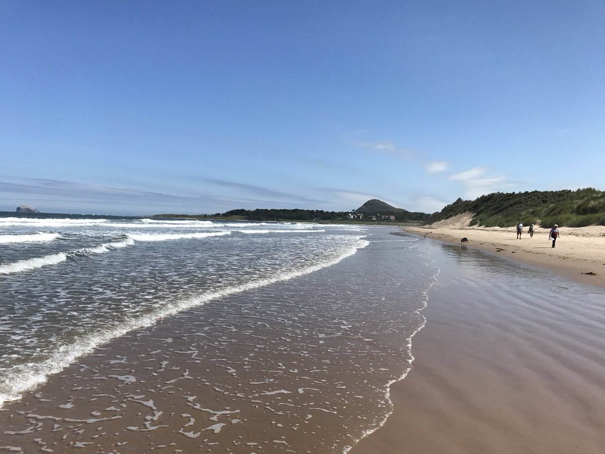 louisephillip19's tweet photo. @AP_Magazine #APpySunday Love this view - Yellowcraigs Beach near Edinburgh. https://t.co/smE8oK1Nq4