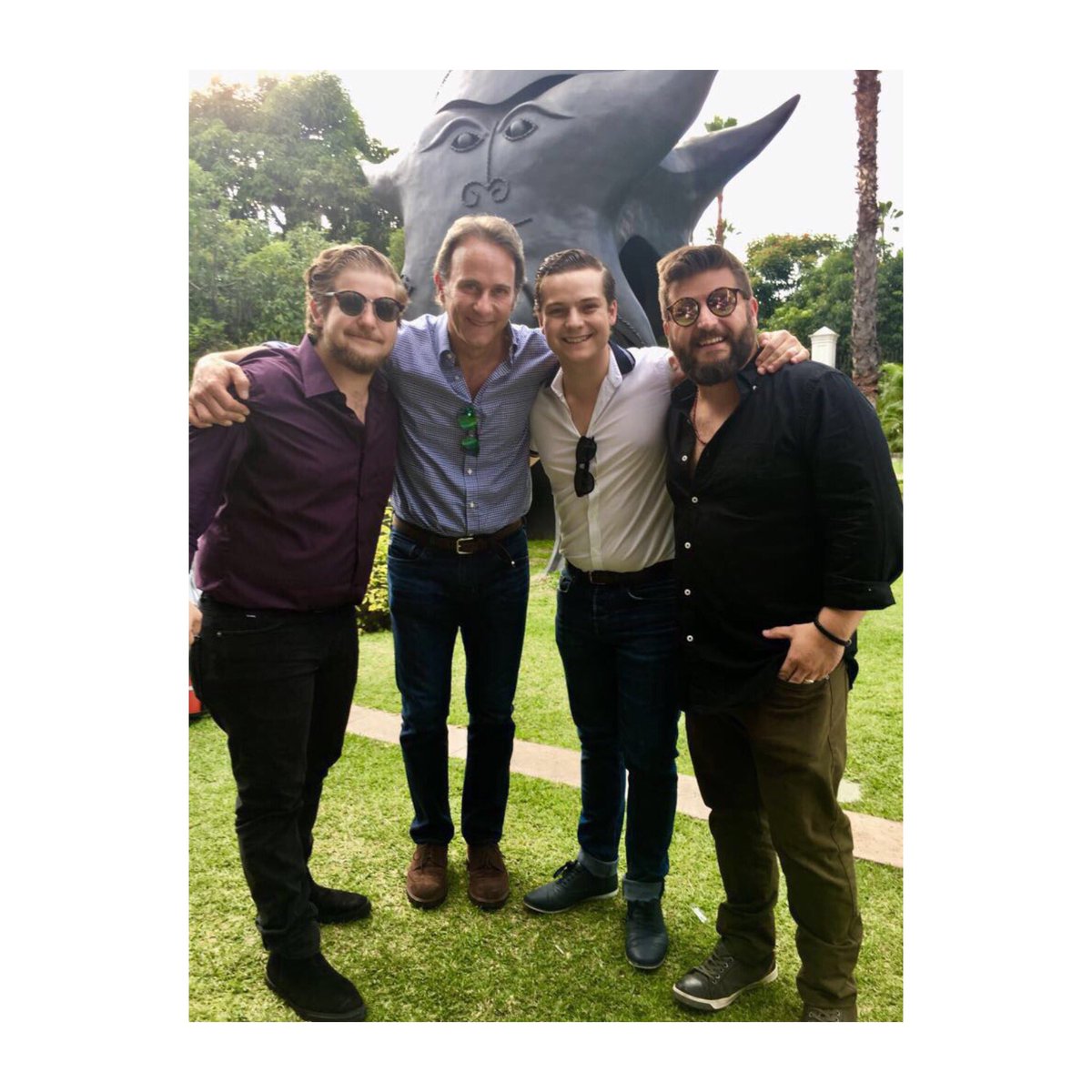 Con los hermanos Rivera Río del restaurante <a href="/kolirest/">KOLI</a> en #MTY
Premio a mejor menú degustación en los <a href="/GourmetAwardsMx/">Gourmet Awards</a> ¡Felicidades!