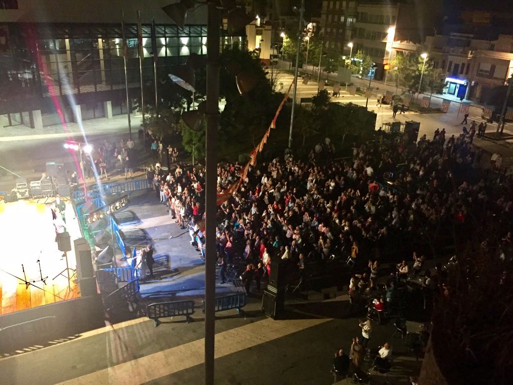 ajalmassora's tweet photo. Gràcies a totes les persones que han fet possibles les festes del #Roser2017 👏👏👏. Magnífic treball! Molt prompte, a preparar les de maig. https://t.co/GofO5DJ97G